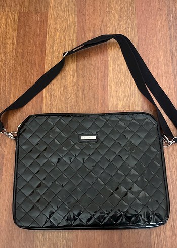 Bershka laptop çantası