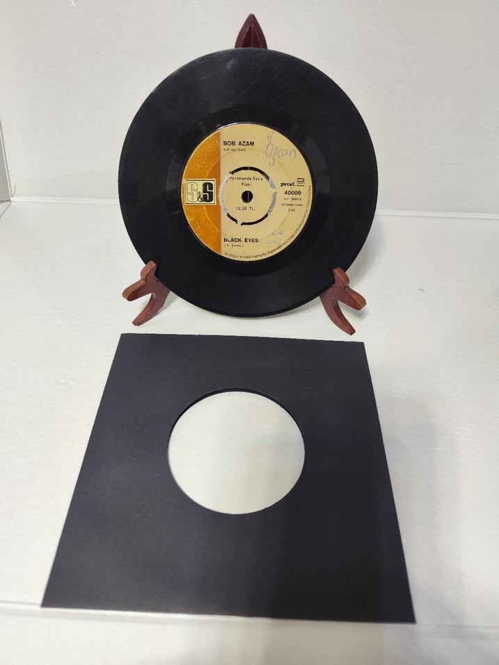 Bob Azam Black Eyes 45lik plak - Görsel 2