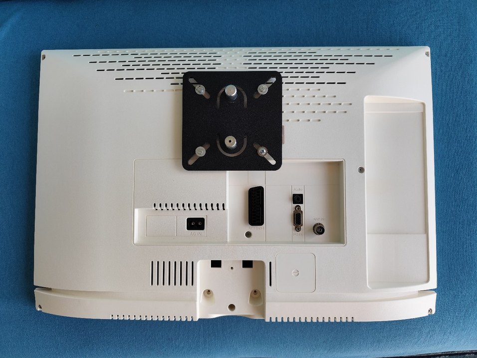 Arçelik 22 inç 56 ekran pırıl pırıl lcd TV - Görsel 4