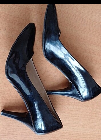 Siyah stiletto 