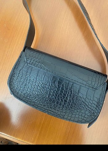 Kemerli Siyah Yılan Derisi Desenli Kadın Çanta - Görsel 2