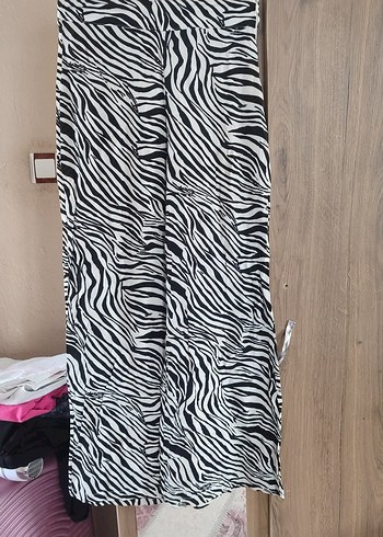 Zebra Desenli Beli Kemerli Salaş Kadın Pantolon - Görsel 2