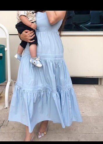  Bebek mavi elbise 