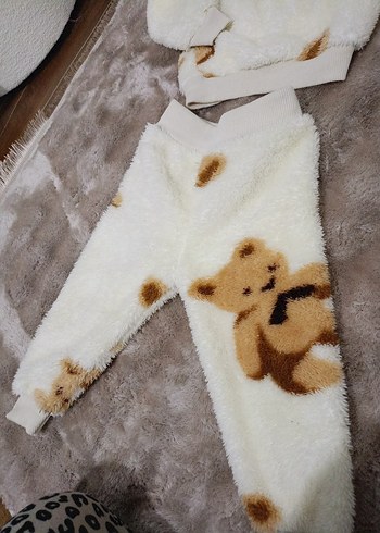 Beyaz Leopar Desenli Çocuk Pijama Takımı - Görsel 3