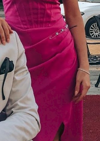 Pembe V Yakalı Drapeli Uzun Abiye Elbise - Görsel 4