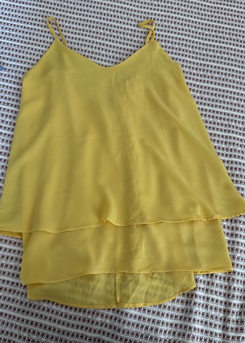 Sarı Mini Kolsuz Bluz V Yaka Fırfırlı