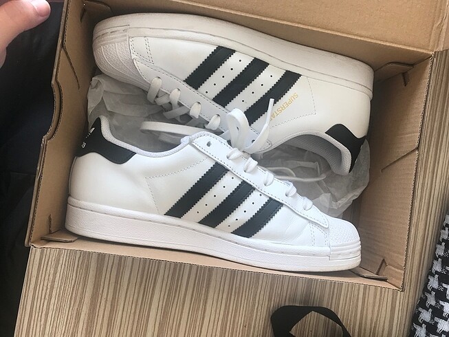 Adidas superstar