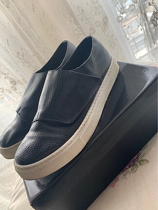 Şık Sneakers