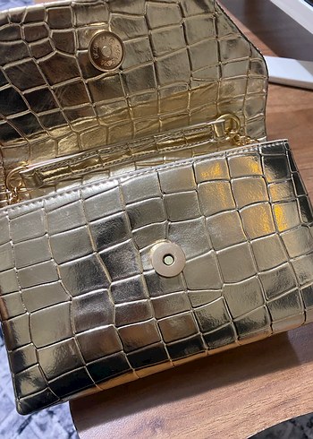 Deri Gold sıfır çanta - Görsel 3