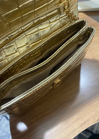 Deri Gold sıfır çanta - Görsel 2