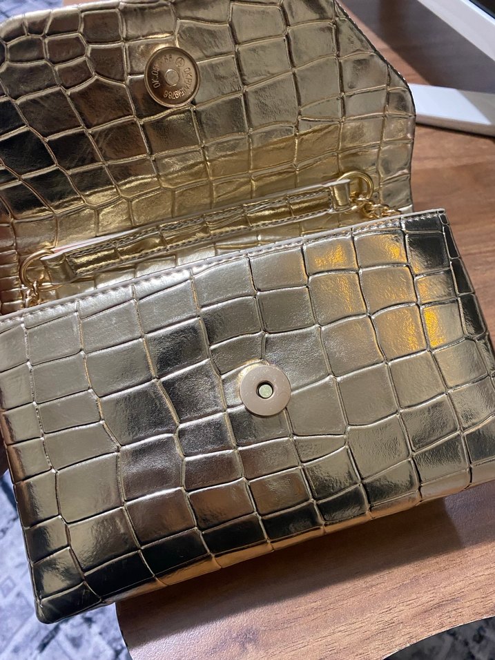 Deri Gold sıfır çanta - Görsel 3