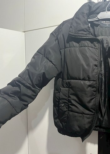 LC Waikiki Siyah Fermuarlı Kadın Kışlık Mont
