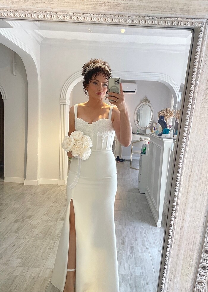 Beyaz Elbise - Görsel 2