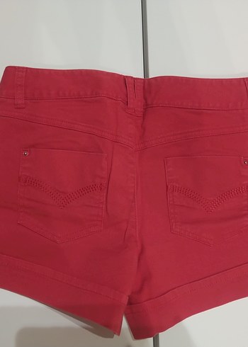 38 Beden Düğmeli Kırmızı Mini Kadın Şort