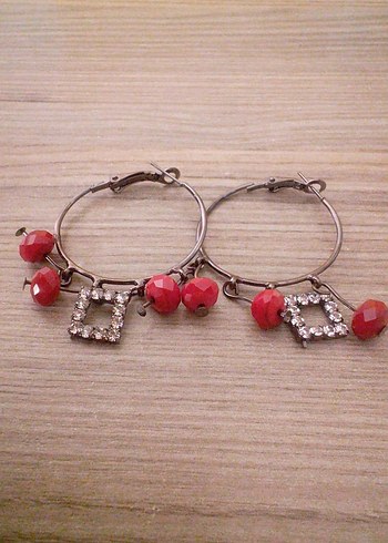 Kırmızı Boncuklu Mini Bohem Küpe - Görsel 2