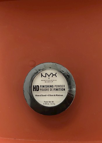 NYX HD Mineral Bazlı Pudra mini boy