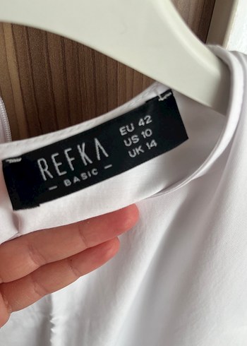 Refka Tesettür Giyim Beyaz içlik boy 86 cm omuz 38 cm gögüs 48 cm
