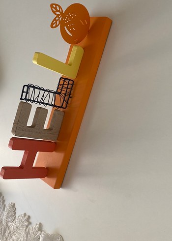 Turuncu Çocuk Rafı Harfli Tasarım - Görsel 3