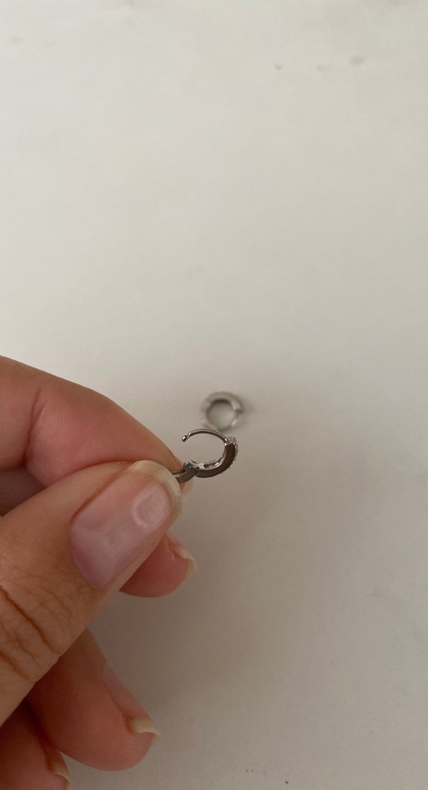 Minimalist Beyaz Parlak Kadın Piercing 2 adet - Görsel 2