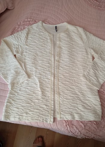 Beyaz Pilili Uzun Kollu Ceketi48 50 bedenler e uygun - Görsel 3