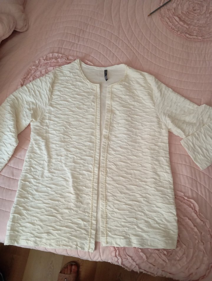 Beyaz Pilili Uzun Kollu Ceketi48 50 bedenler e uygun - Görsel 2