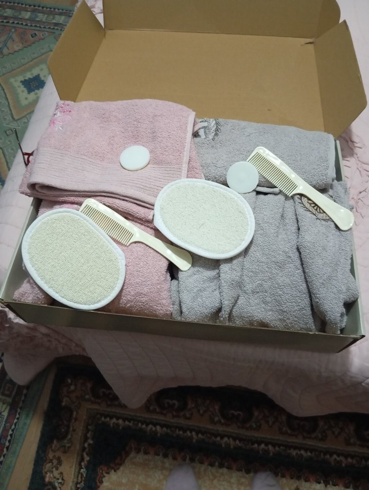 Nakışlı Pembe ve Gri Bornoz Seti - Görsel 2