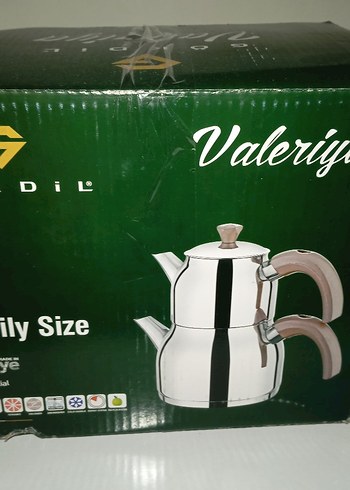 Gri Kulplu Beyaz Çaydanlık Takımı - Görsel 2