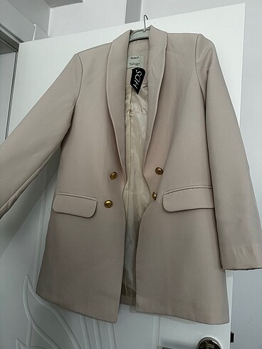 38 Beden Krem blazer ceket