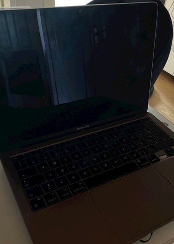  Beden Gri Apple MacBook Dizüstü Bilgisayar