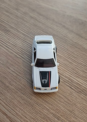 Beden Hot Wheels 84' Ford Mustang SVO