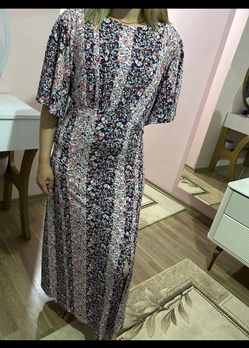 pembe lila tonlarında uzun elbise - Görsel 2