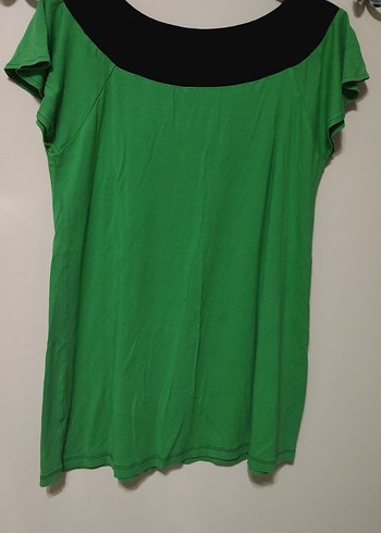 Yeşil  yaka detaylı tişört - Görsel 2