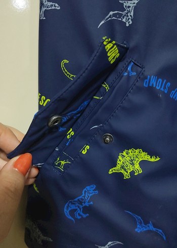 Erkek Çocuk Baskılı Mavi Yağmurluk - Görsel 4