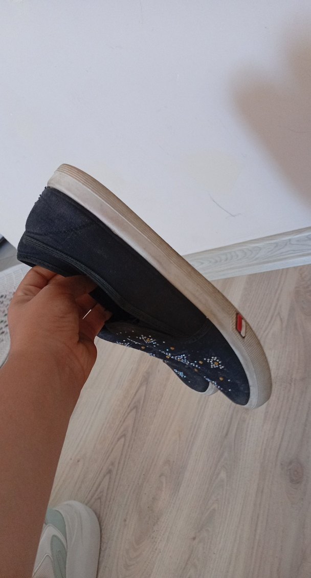 Kızlar için Payetli Nakışlı Kahverengi Loafer - Görsel 4