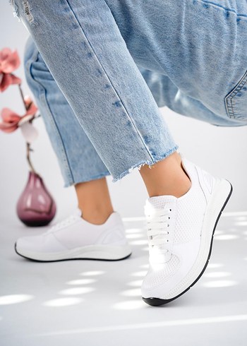 Beyaz Bağcıklı Stiletto  Kadın Spor Ayakkabı 36-37-38-39-40 - Görsel 2