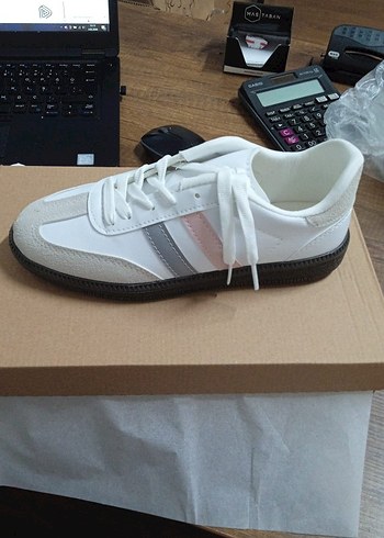 Beyaz Siyah Çizgili Kadın Spor Ayakkabı  36-37-38-39-40 - Görsel 7