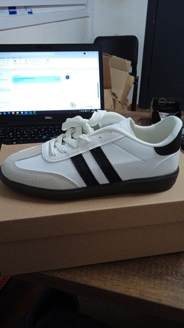 Beyaz Siyah Çizgili Kadın Spor Ayakkabı  36-37-38-39-40 - Görsel 5