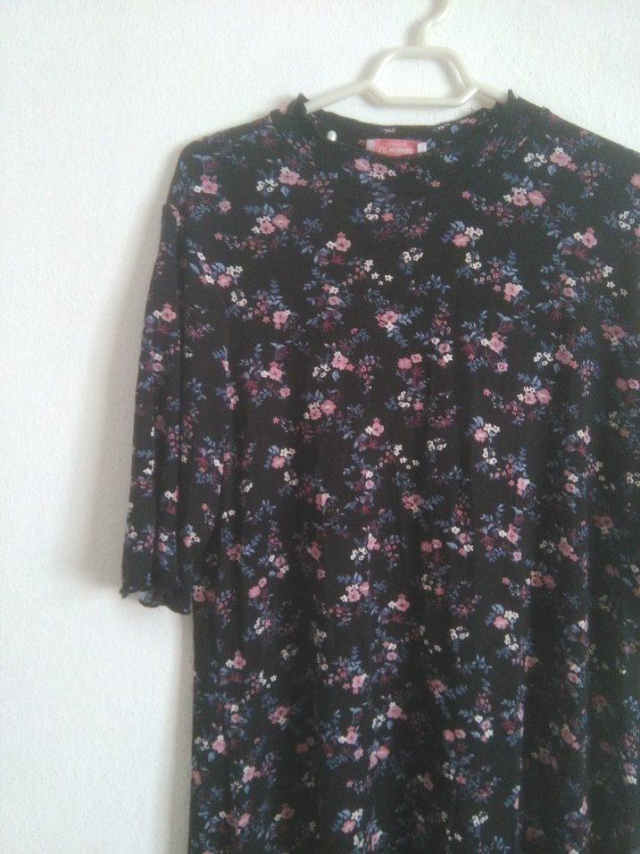 Siyah Çiçek Desenli Kadın Elbise - Görsel 2