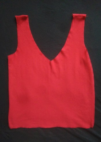 H&M Kırmızı V Yakalı Kadın Atlet
