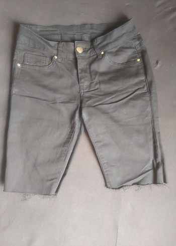 Düğmeli Kadın Denim Bermuda Şort - Görsel 3