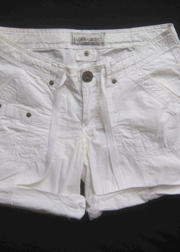 Zara Düğmeli Beyaz Mini Kadın Şort