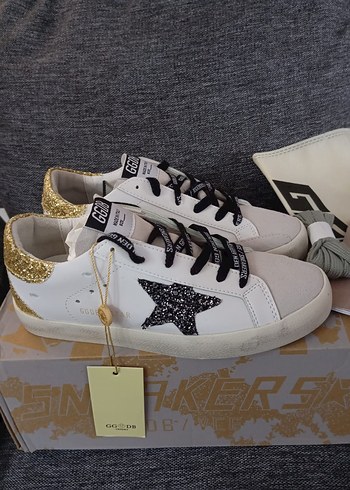 37 Beden SINIRLI SAYIDA KAMPANYA GOLDEN GOOSE DELUXE AYAKKABI