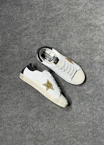 Golden Goose Deluxe 36