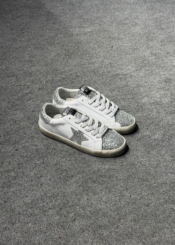 Golden Goose Deluxe 36