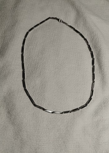 Gri Minimalist Erkek Kolye