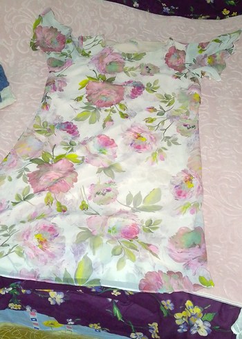 Çiçek Desenli elbise - Görsel 2