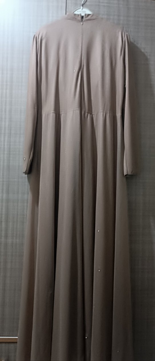 54 beden Bej Uzun Kollu Dökümlü Abiye Elbise - Görsel 2