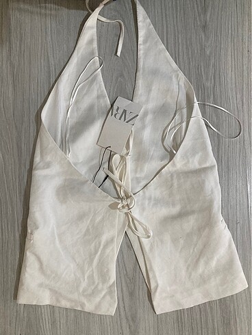 l Beden Bağcıklı halter yaka bluz Zara