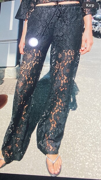 Zara Yarı transparan dantelli pantolon