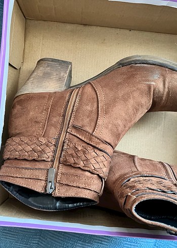 Kahverengi Süet Kadın Botları Tokalı - Görsel 4